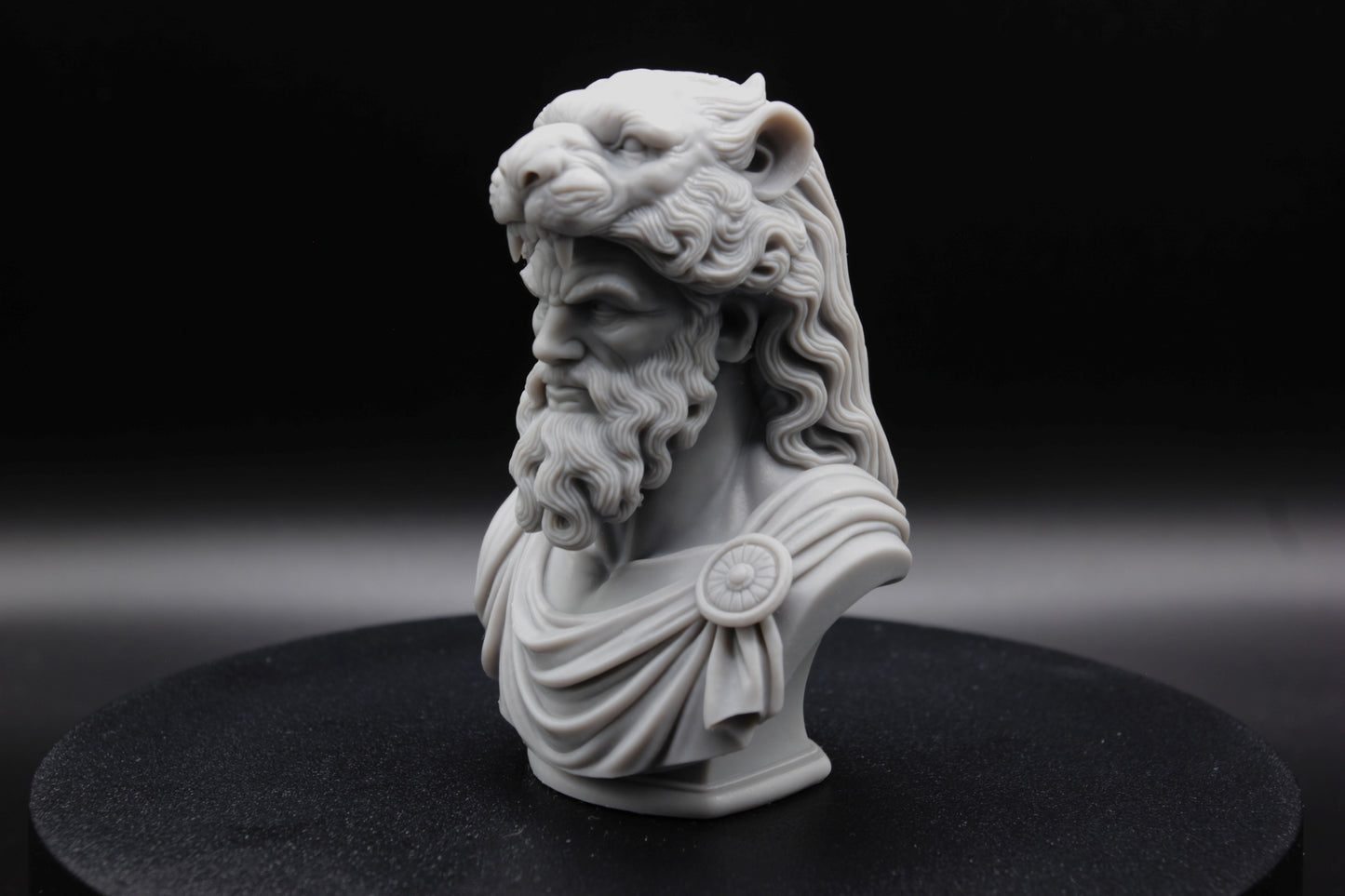HÉRITIER DU TRONE